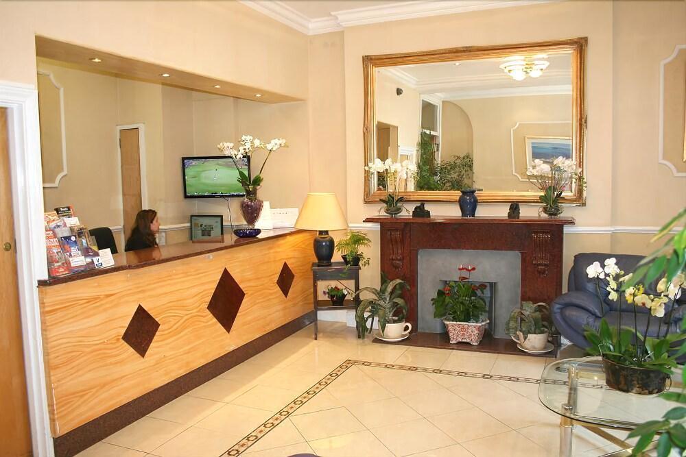Avon Hotel Λονδίνο Εξωτερικό φωτογραφία