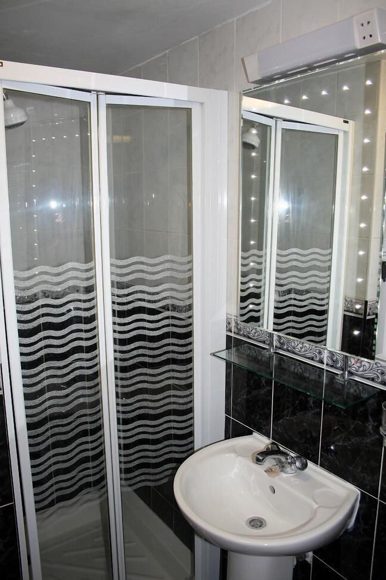 Avon Hotel Λονδίνο Εξωτερικό φωτογραφία