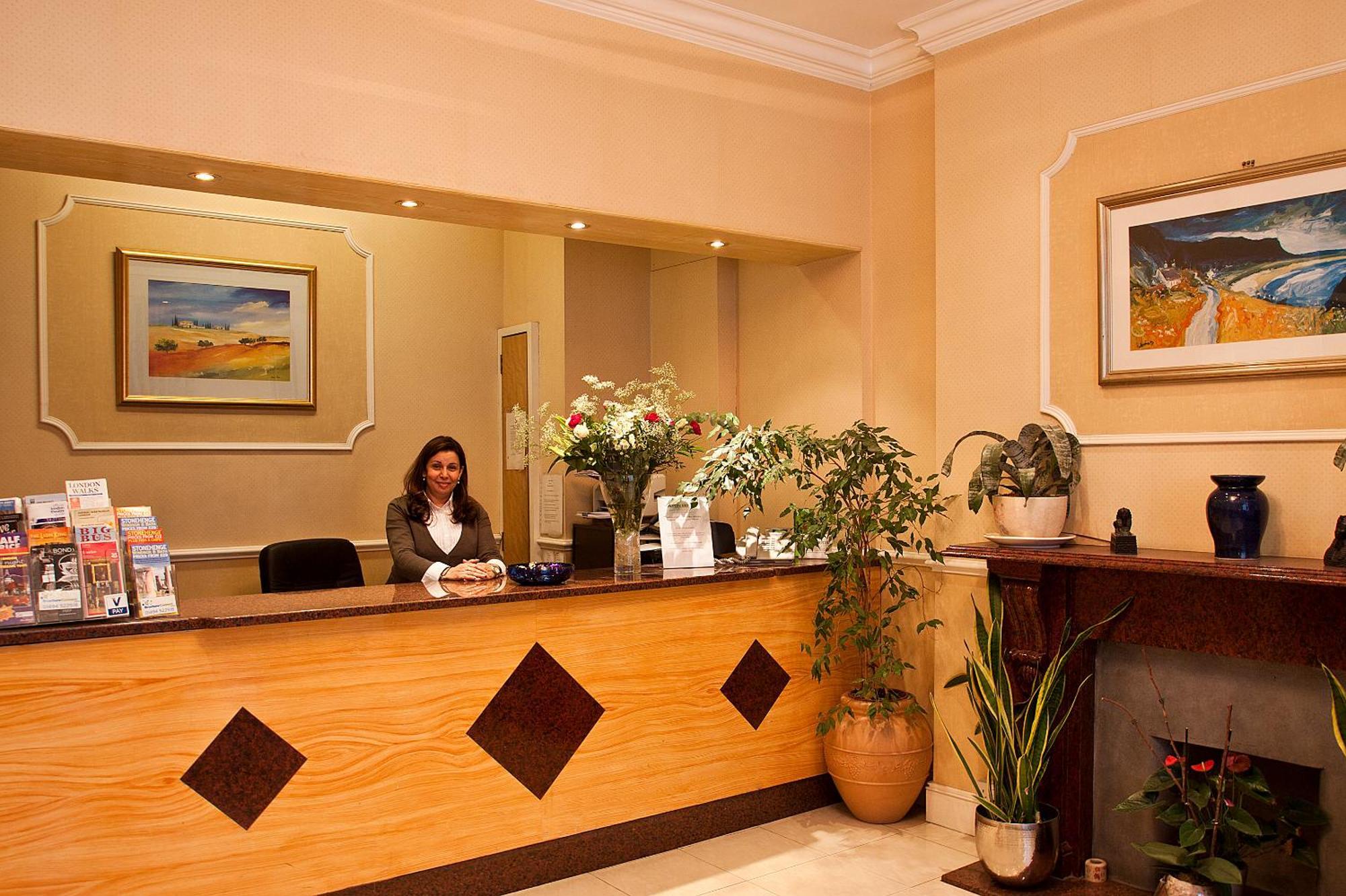 Avon Hotel Λονδίνο Εξωτερικό φωτογραφία